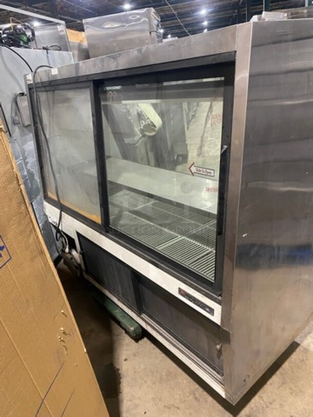 True 72 Inch Deli Display Case Merchandiser! Model TDBD72-2 Serial 13739123! 115V 1 Phase!  - Image 3 of 7