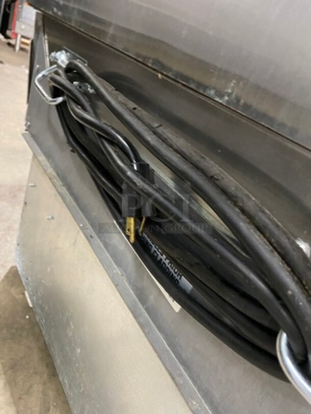 Structural Concepts Commercial Open Grab-N-Go Display Case Merchandiser! With Top Refrigerated Display Case Merchandiser! With Rear Access Doors! Model: NR4851RRSSV SN: 1316072HV338549 120V 60HZ 1 Phase - Image 9 of 9