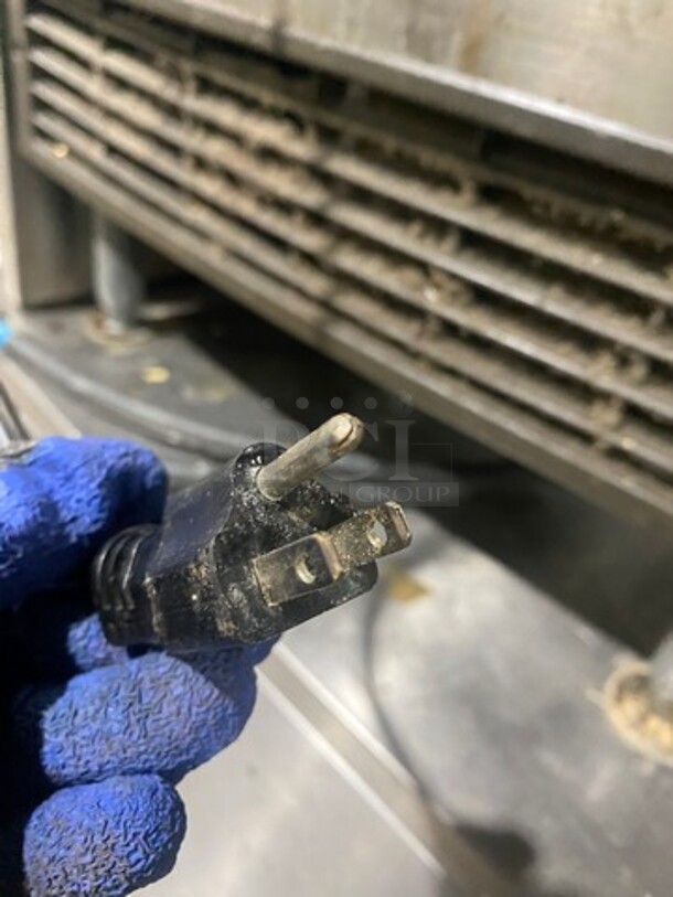 Manitowoc Commercial Undercounter Ice Maker Machine! All Stainless Steel! On Legs! Model: UD0190A161B SN: 310389046 115V 60HZ 1 Phase - Image 8 of 8