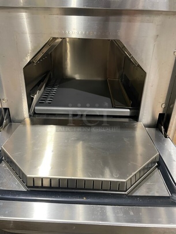 NICE! NEW! Never Used! Merrychef Commercial Countertop Rapid Cook Oven! All Stainless Steel! Model: EIKONE6 SN: 1305213090341 208/240V 60HZ 1 Phase - Image 5 of 9