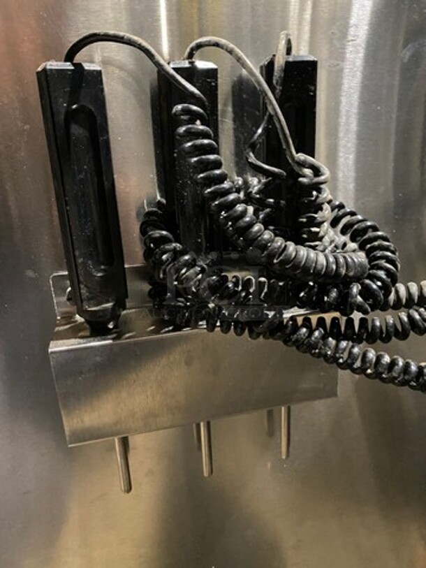 FAB! Traulsen Commercial Single Door Blast Chiller/ Shock Freezer! All Stainless Steel! On Legs! Model: RBC50ZWM01 SN: T67580J07 115V 60HZ 1 Phase - Image 7 of 11