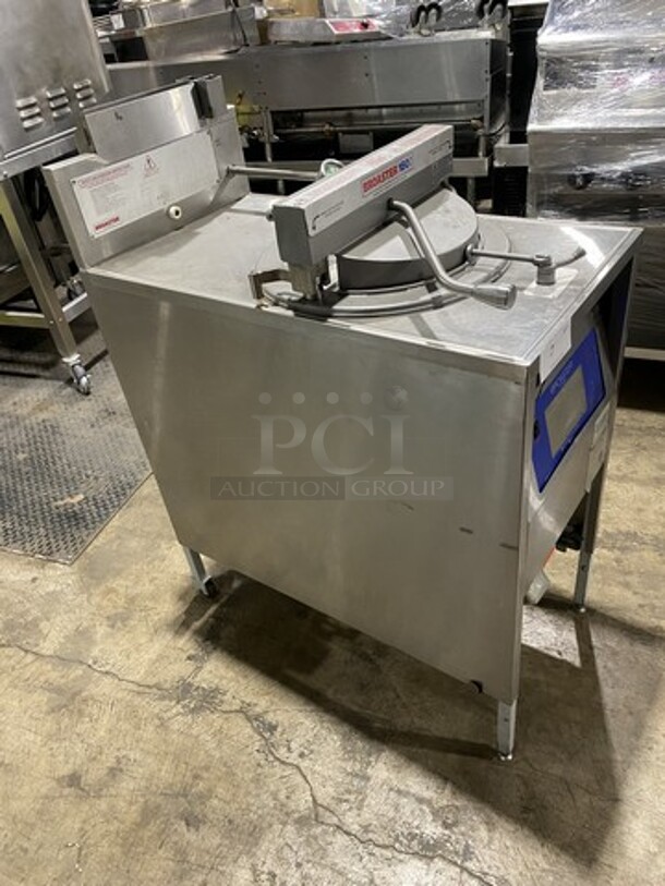 WOW! Broaster Natural Gas Powered Heavy Duty Commercial Pressure Fryer! Smart Touch Screen! MModel 1800GH Serial 86035! On Casters!  - Image 2 of 10
