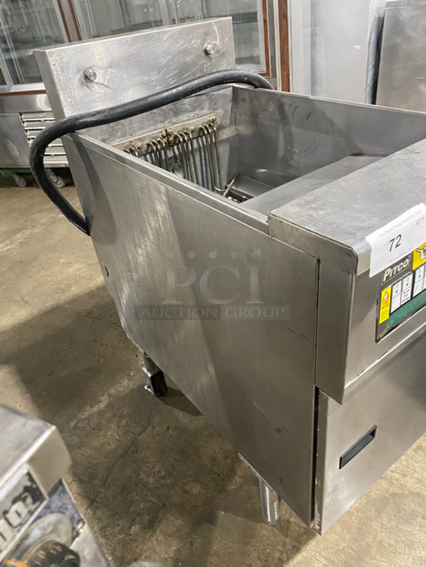 Pitco Frialator Commercial Electric Powered Deep Fat Fryer! With Backsplash! All Stainless Steel! Front Legs And Back Casters! Model: SEF184 SN: E08FA018388 208V 60HZ - Image 2 of 9