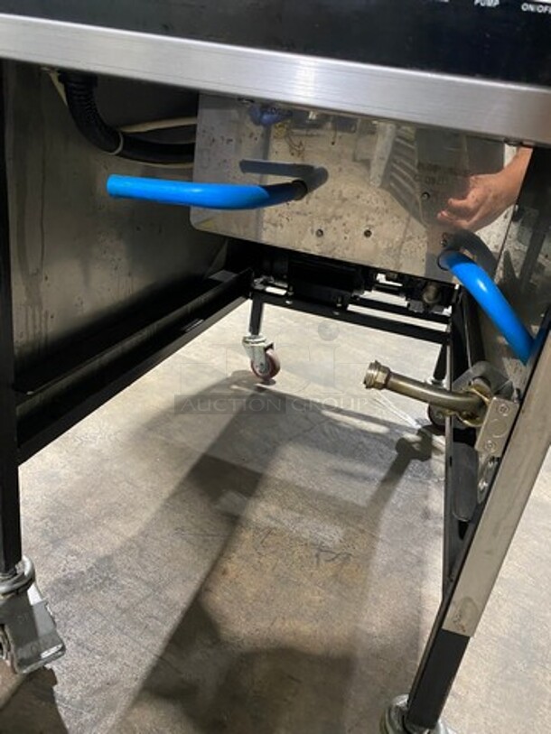 LATE MODEL! 2019 Shineho Equipment Electric Powered Pressure Fryer! With Metal Fryer Basket! All Stainless Steel! On Casters! Model: P007 220V 50HZ - Image 7 of 11