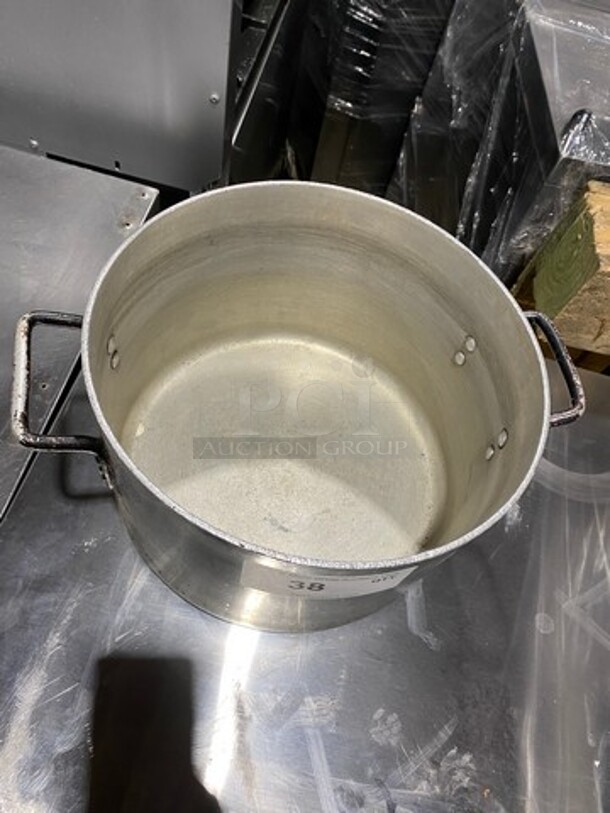 Metal Stock Pot! With Side Handles! - Image 2 of 5