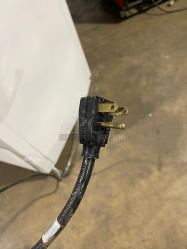 True Commercial Ice Cream Dipping Cabinet Merchandiser! With Sneeze Guard! With Flip Access Doors! Model: TDC87 SN: 8866415 115V 60HZ 1 Phase - Image 7 of 7