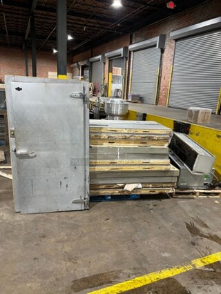 WOW! Leer Commercial 8x8 Walk In Freezer! With Floor! With Compressor And Blower! Model: 8X8X7RF SN: 53412WST8W