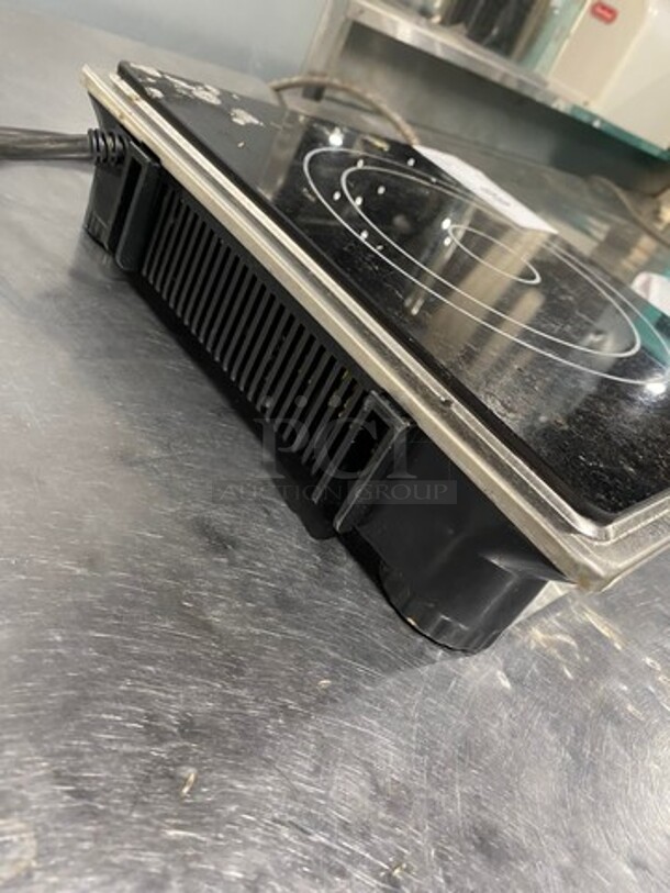 LATE MODEL! 2016 Sir Lawrence Commercial Countertop Electric Powered Single Burner Induction Range! WORKING WHEN REMOVED! Model: SLIN1800 120V 60HZ - Image 4 of 8