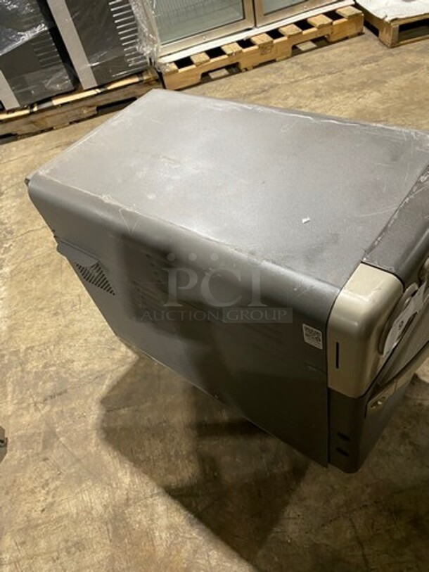 LATE MODEL! 2016 Turbo Chef Commercial Countertop Rapid Cook Oven! On Small Legs! Model: NGO SN: NGOD28707 208/240V 60HZ 1 Phase - Image 3 of 8