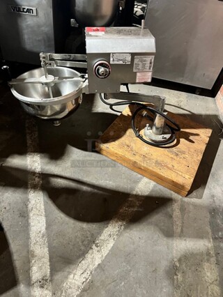 LATE MODEL! 2019 Empero Commercial Countertop Donut Depositor Machine! Solid Stainless Steel! 220V 60HZ Model: EMPLK001 SN: 190447