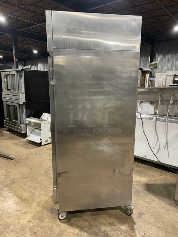 Continental Commercial Single Door Reach-In Cooler! Solid Stainless Steel! On Casters! Model: DL1RSS SN: 14348204 115V 60HZ 1 Phase - Image 3 of 10