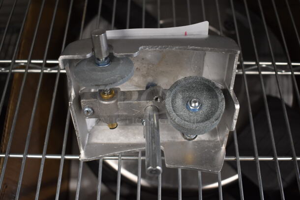 Metal Commercial Blade Sharpener. 6x6x5 - Image 1 of 5