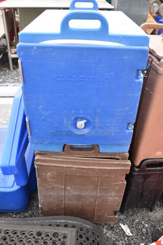 2 Poly Insulated Food Carrying Boxes; Cambro 300MPC and Carlisle NPC300. 17x23x23. 2 Times Your Bid!