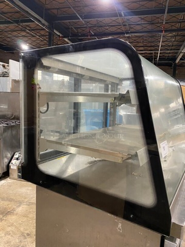 Federal Industries Commercial Countertop Heated Food Holding/ Display Cabinet Merchandiser! With Rear Access Doors! With Curved Front Glass! Stainless Steel Body! Model: CH3628 SN: 12071771692 120V 60HZ 1 Phase - Image 2 of 9