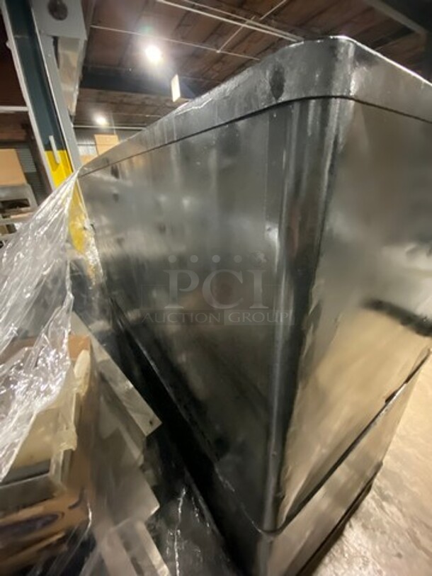 Blodgett Commercial Natural Gas Powered Double Deck Baking/ Pizza Oven! All Stainless Steel! On Legs! WORKING WHEN REMOVED! 2x Your Bid Makes One Unit! - Image 4 of 11