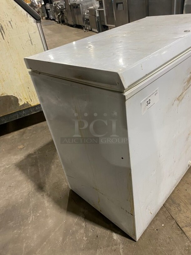GREAT! Haier Commercial Reach Down Chest Freezer! Model HF71CL53NW Serial B300G04! 115V! WORKING WHEN REMOVED! - Image 2 of 7