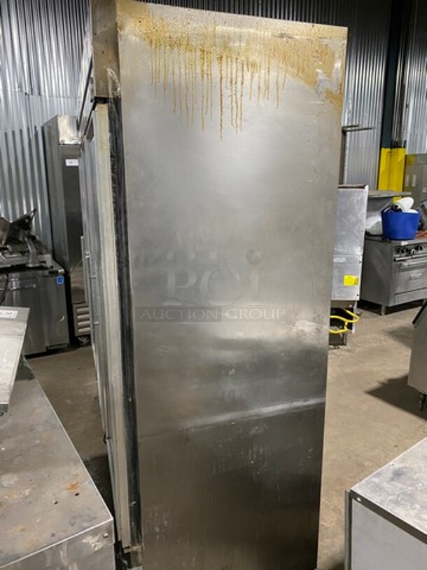 True Commercial 3 Door Reach In Cooler Merchandiser! With View Through Doors! Poly Coated Racks! Stainless Steel Body! Model: TS72G SN: 5254946 115V 60HZ 1 Phase - Image 4 of 12