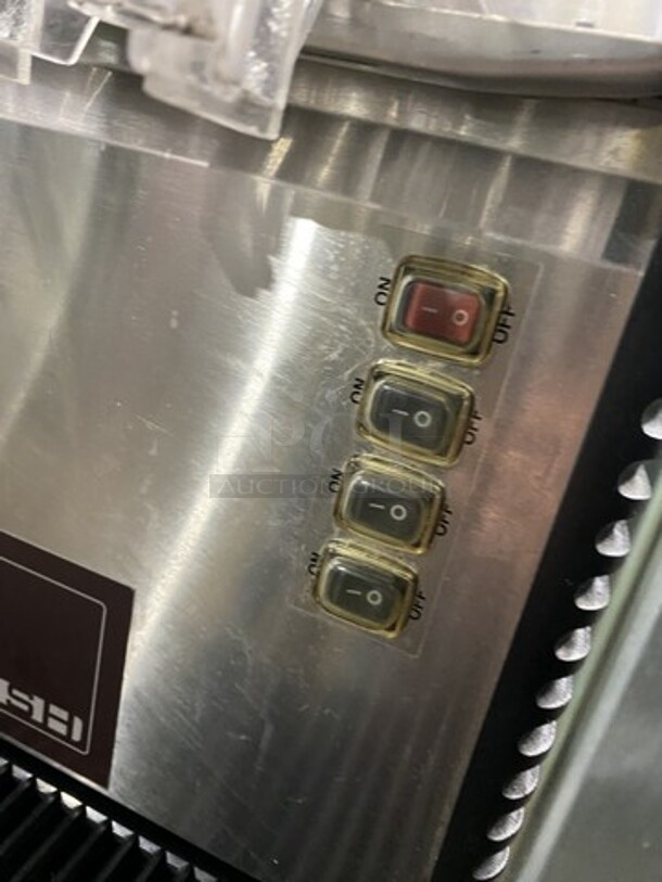 Late Model Omega 3 Head Refrigerated Juice Dispenser! Model OSD30 Serial 3SD20D100289! 120V 1 Phase!  - Image 5 of 7