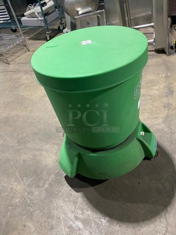 Electrolux Greens Machine Salad Spinner! - Image 2 of 4