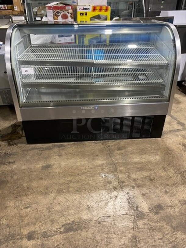 Beverage Air Commercial Refrigerated Bakery Display Case Merchandiser! With Curved Front Glass! With Sliding Rear Access Doors! Model: CDR51B SN: 9902511