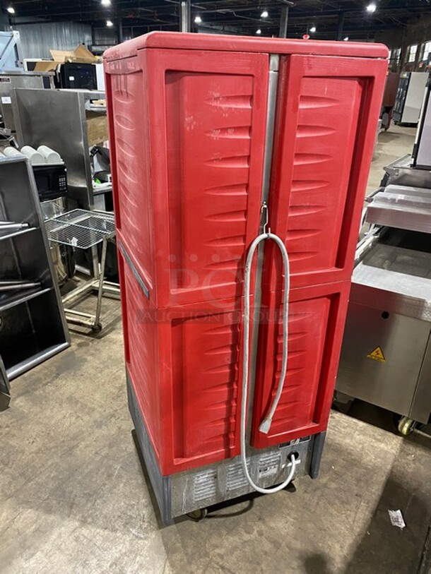 Metro Metal Commercial Single Door Heated Holding Cabinet on Commercial Casters! MODEL C539-HFS-4 120V 1PH  - Image 4 of 8