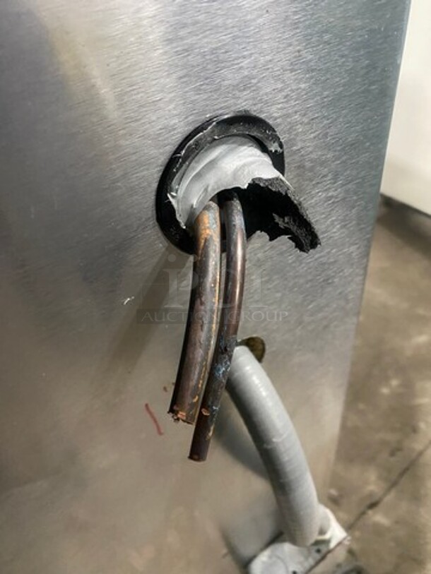 AMAZING! Perlick Commercial 4 Door Bar Back Cooler! With Poly Coated Racks! All Stainless Steel! On Legs! Remote Compressor/No Compressor! Model: BR96 SN: 676683 115V 60HZ 1 Phase - Image 10 of 11