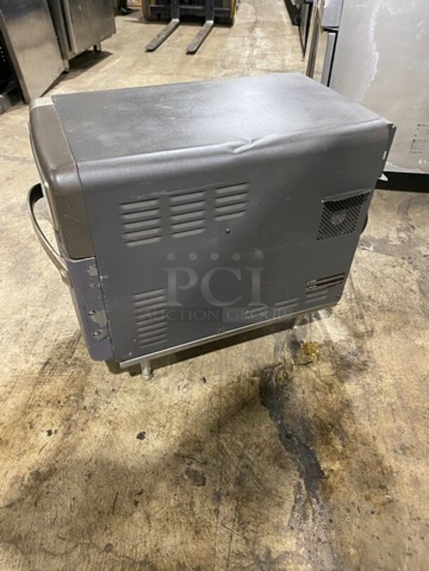 2014 Turbo Chef Commercial Countertop Rapid Cook Oven! On Small Legs! Model: NGO SN: NGOD11039 208/240V 60HZ 1 Phase - Image 3 of 8