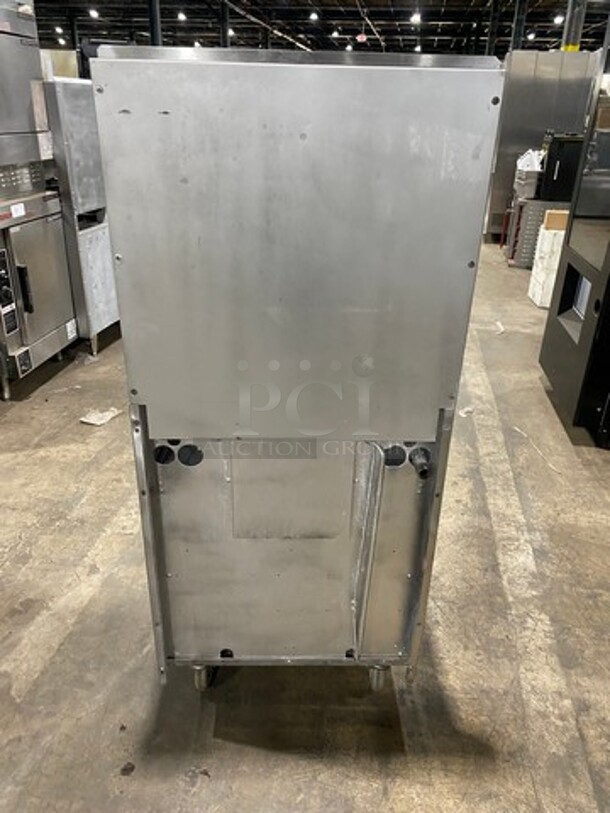 Sunfire Commercial Natural Gas Powered 4 Burner Stove! With Raised Back Splash! With Oven Underneath! All Stainless Steel! On Casters! - Image 3 of 9