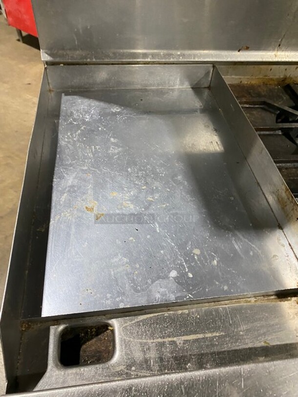 Jade Range Heavy Duty 2 Burner Gas Range With Griddle On Left Side, And Oven Underneath! With Raised Back Splash Double shelf! Stainless Steel! On Commercial Casters! Working When Removed! - Image 6 of 11
