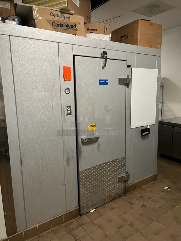 8'x8'x8' Blue Line Self Contained Walk In Cooler Box w/ Condenser and Compressor. Does Not Have Floor. Picture of the Unit Before Removal Is Included In the Listing.