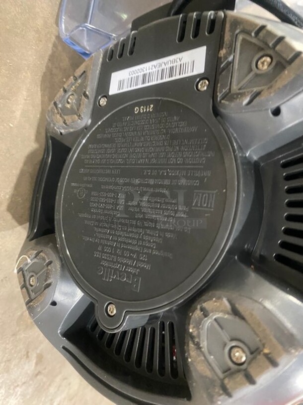 Breville Commercial Countertop Juicer! Stainless Steel! With Juice Pitcher! 120V! Model BJE530BSS! Working When Removed! - Image 6 of 7