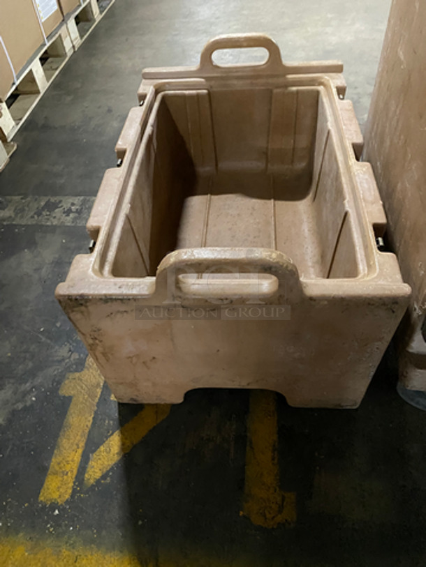 Cambro Insulated Food Pan Carriers! With Side Handles! 3x Your Bid! - Image 3 of 5