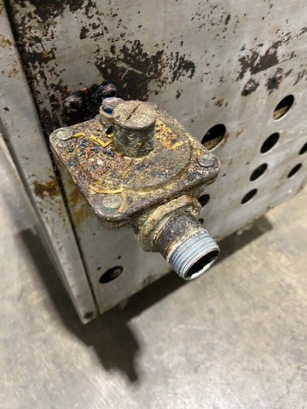 Royal Commercial Gas Powered Single Burner Stock Pot Range! Stainless Steel! On Legs! - Image 7 of 7