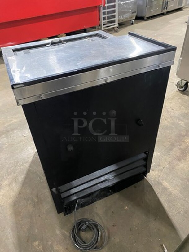 True Commercial Under The Counter Bottle Cooler! With Single Stainless Steel Sliding Top Door! Model TD-24-07 Serial 14037637! 115V 1Phase! - Image 4 of 8