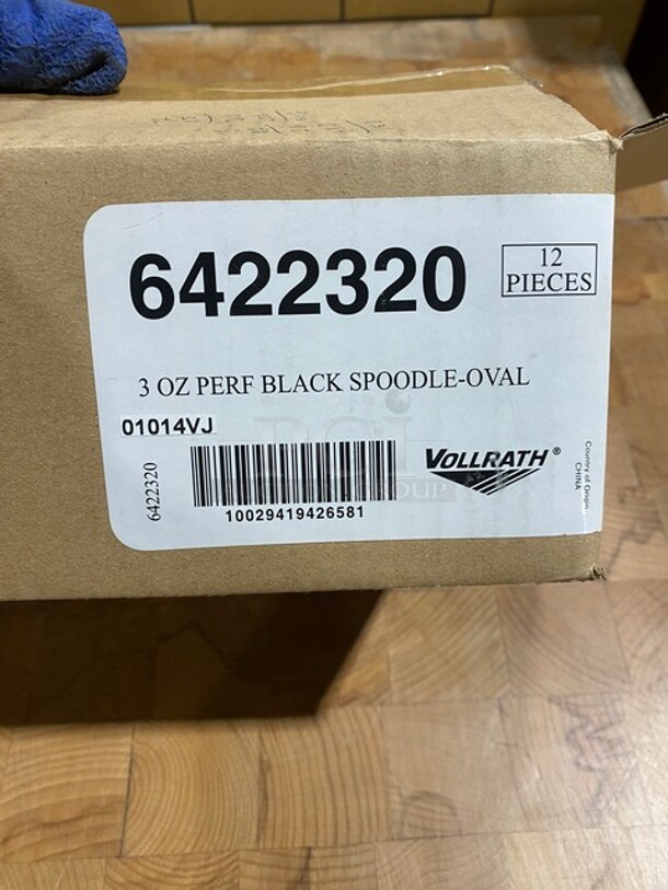 NEW! Vollrath 3oz Oval Perforated Spoodle! MODEL 6422320 12x Your Bid! - Image 7 of 8