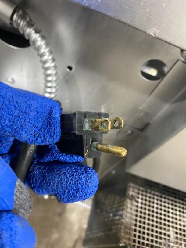 Garland Commercial Natural Gas Powered 6 Burner Stove! With Raised Back Splash And Salamander Shelf! With Oven Underneath! Metal Oven Rack! All Stainless Steel! On Casters! - Image 10 of 10