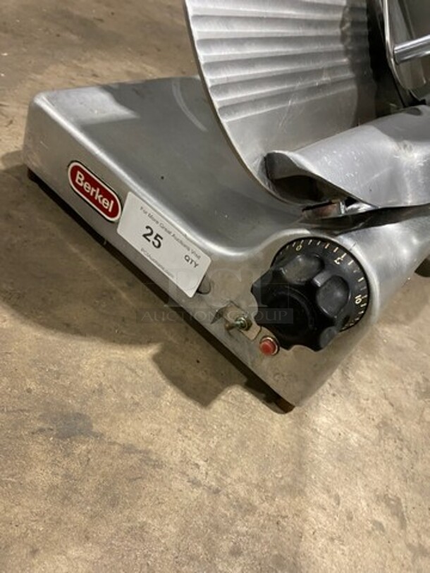 Berkel Commercial Countertop Deli/ Meat Slicer! All Stainless Steel! - Image 7 of 8