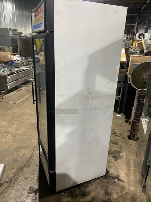 True Commercial Single Door Reach In Freezer Merchandiser! With View Through Door! With Poly Coated Racks! Model: GDM23F SN:7358082 115V 1PH - Image 4 of 9
