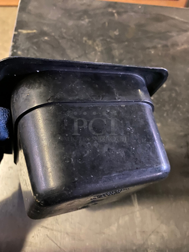 Cambro Black Poly Food Pans! 4x Your Bid! - Image 4 of 6