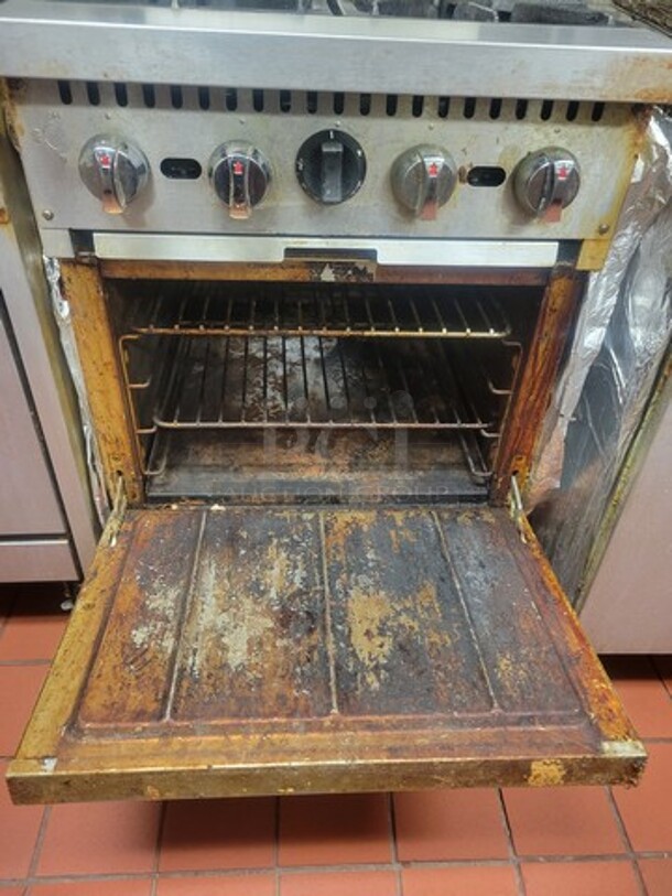 PATRIOT Natural Gas 4 Burner Stove W/ Oven on Casters! - Image 4 of 4