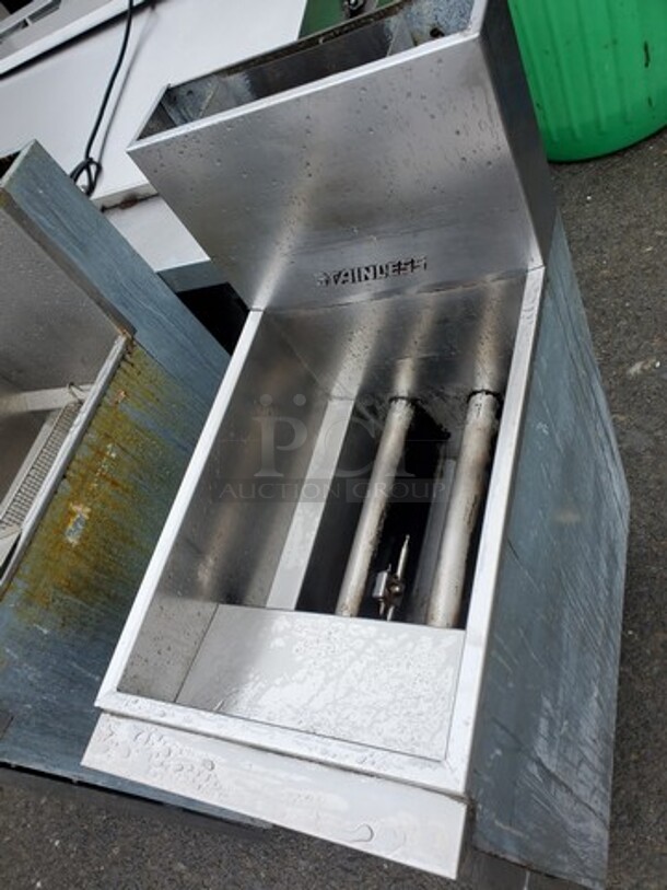 ANETS Natural Gas Floor Model Fryer!! 15X30X34  - Image 4 of 5