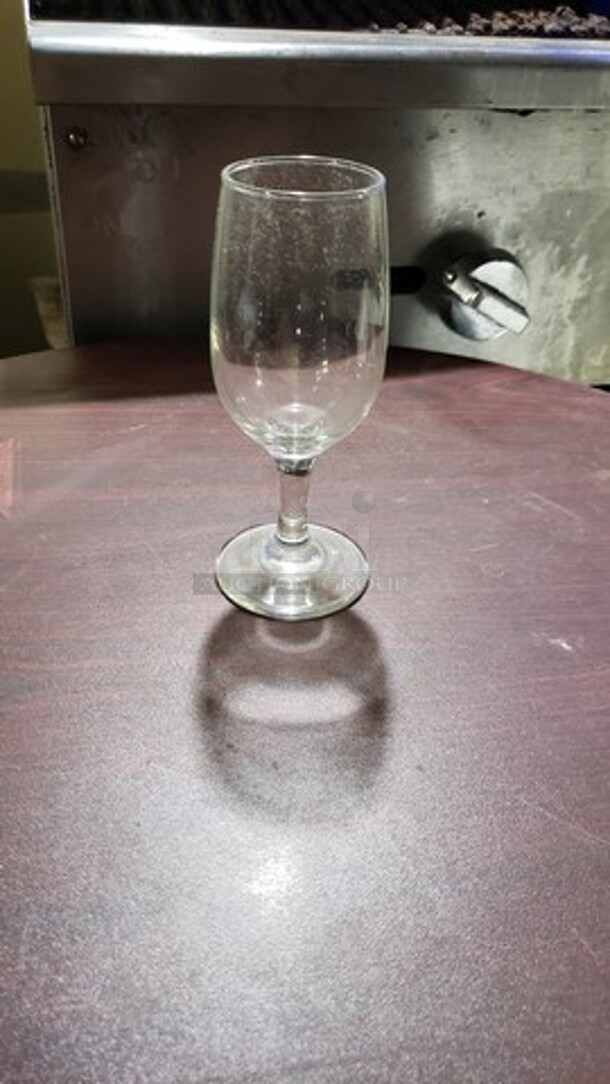 Lot of 14 Glasses - Image 1 of 1