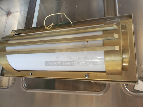Vintage Wall Light BIDX7 - Image 2 of 4