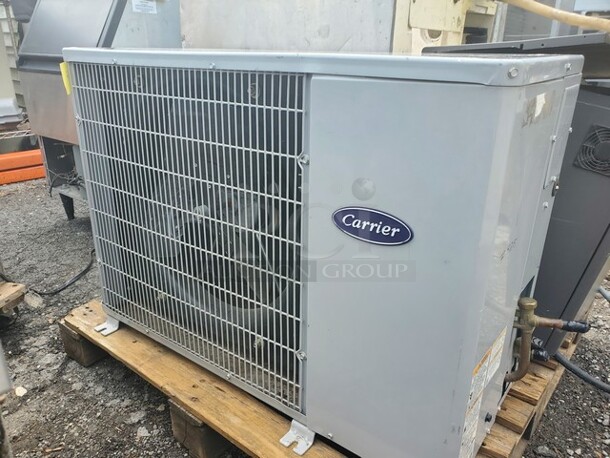 Carrier Performance 25HHA418A300 Residential Air Conditioner Condensing Unit - Image 2 of 6