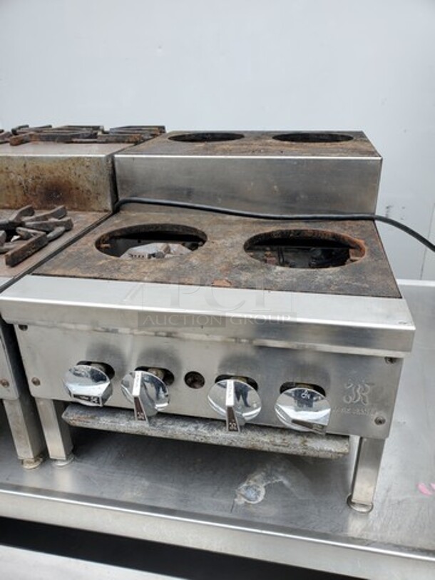 ALL ONE MONEY! Two (4)Burners, Natural Gas, Countertop Stove (Missing Tag, One is missing parts) 18"X30"X15" - Image 3 of 9