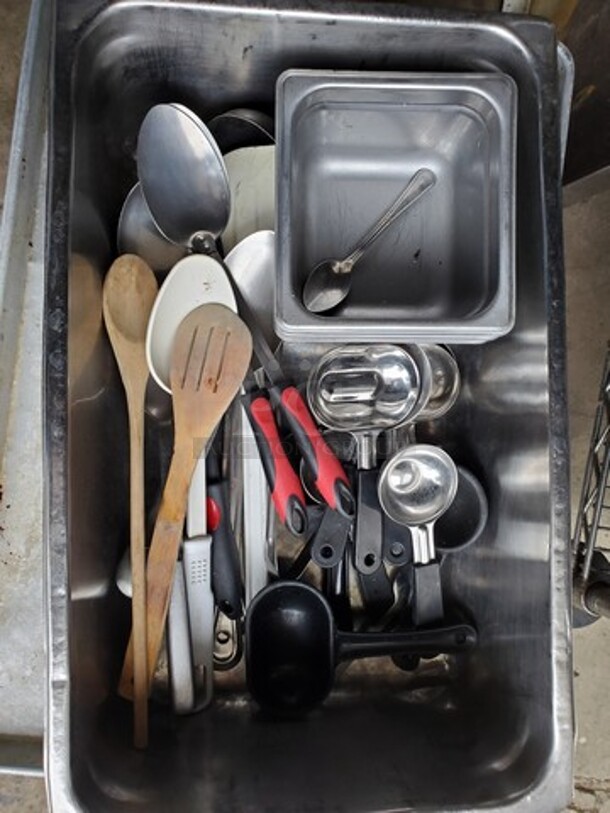 ALL ONE MONEY Kitchen Utensils! - Image 1 of 3