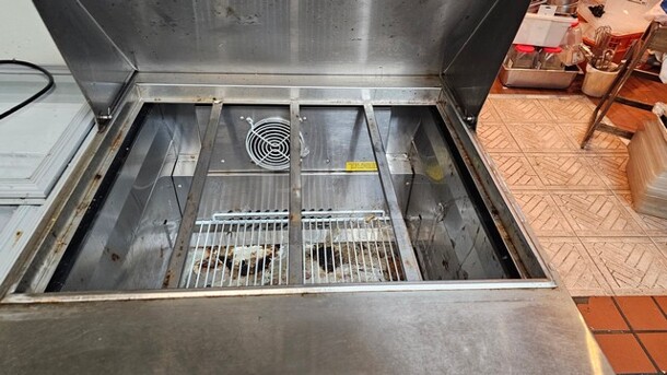 Supera Sandwich/Salad Mega Top One Section Refrigerator - Image 4 of 4