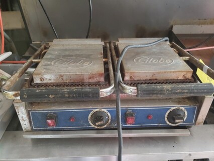 Globe Double Commercial Panini Press w/ Cast Iron Grooved Plates
