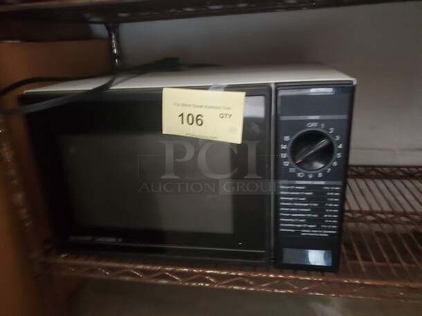 Sharp microwave - Image 1 of 3