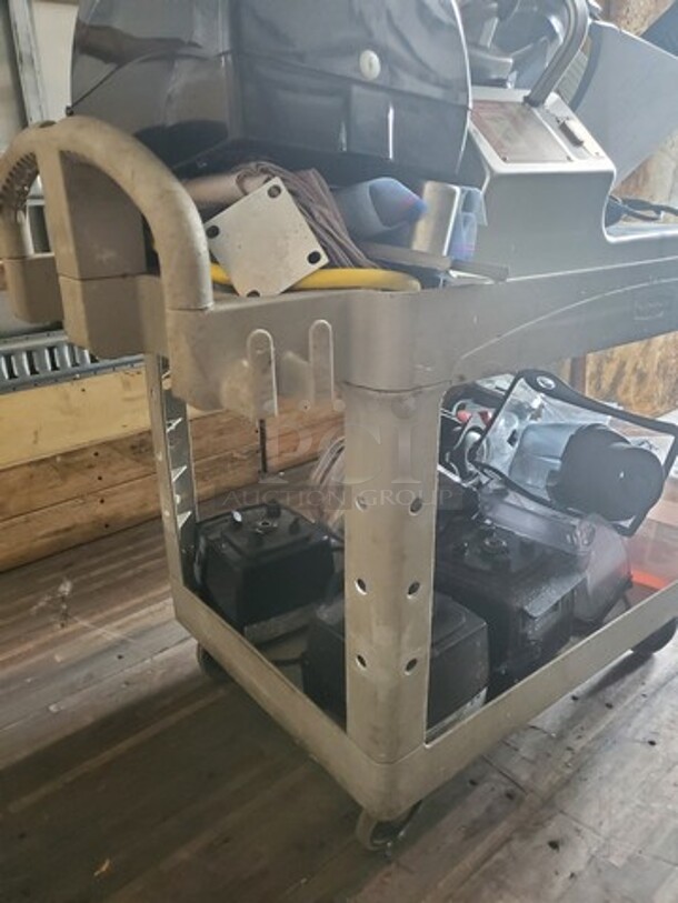 Rubbermaid Utility Cart (Content not included) 
 - Image 4 of 4
